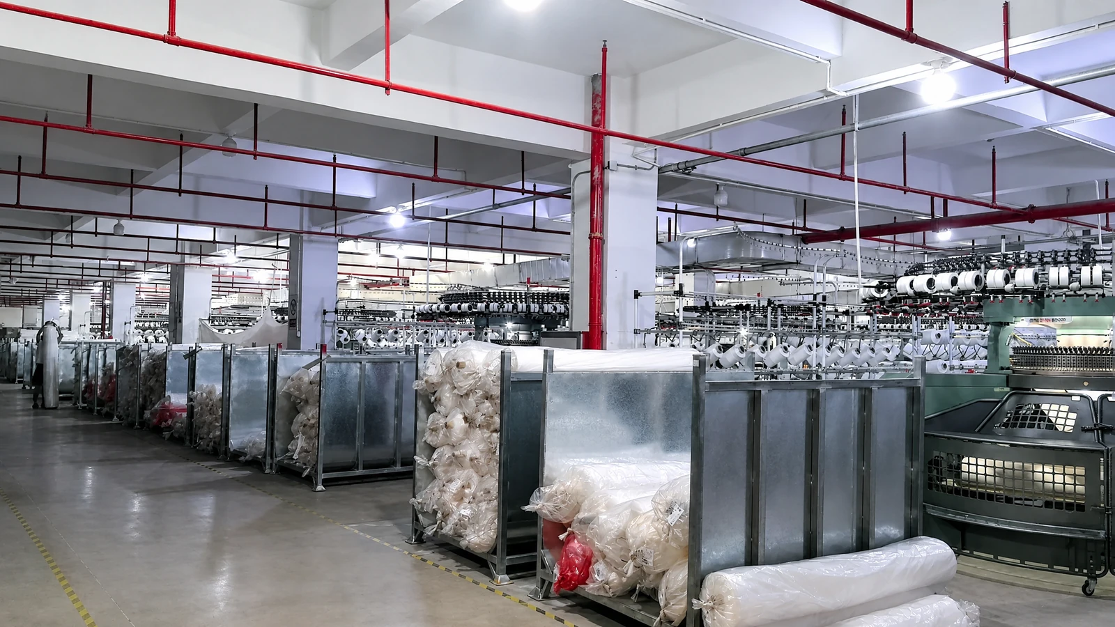 Fabric material handling at Shengchao Textile