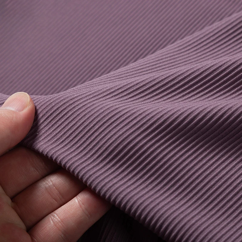 High-elasticity, skin-friendly striped knitted fabric for yoga wear.