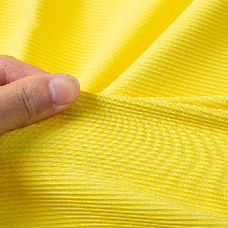 High-elasticity, skin-friendly striped knitted fabric for yoga wear.