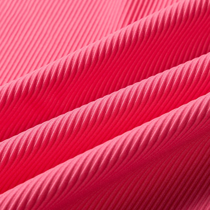High-elasticity, skin-friendly striped knitted fabric for yoga wear.